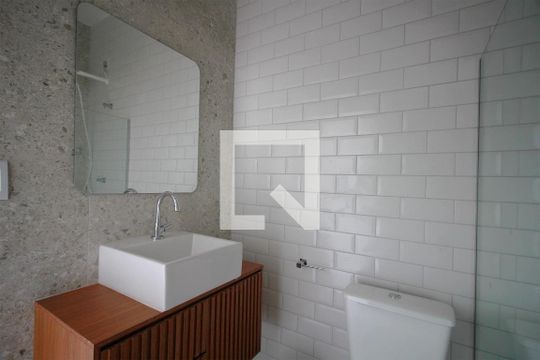 Banheiro de apartamento à venda com 1 quarto, 37m² em Santo Agostinho, Belo Horizonte