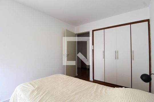 Quarto 2 de apartamento para alugar com 3 quartos, 122m² em Vila Olímpia, São Paulo