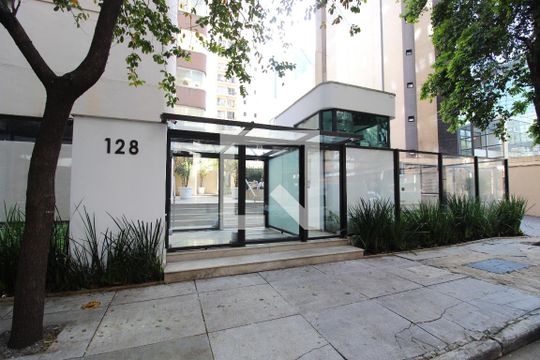 Fachada do Prédio de apartamento para alugar com 3 quartos, 122m² em Vila Olímpia, São Paulo