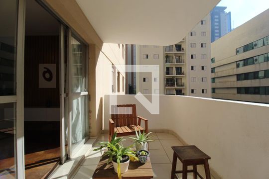 Varanda de apartamento para alugar com 3 quartos, 122m² em Vila Olímpia, São Paulo