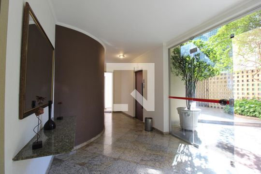 Hall Social de apartamento para alugar com 3 quartos, 122m² em Vila Olímpia, São Paulo