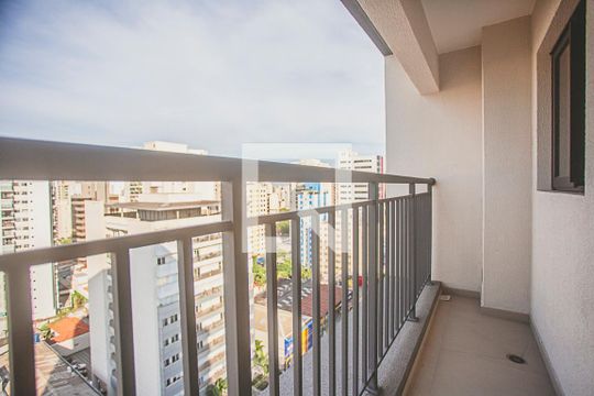 Varanda de kitnet/studio para alugar com 1 quarto, 27m² em Mirandópolis, São Paulo