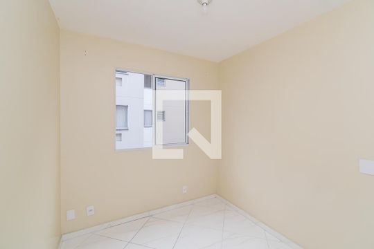 Quarto 1 de apartamento à venda com 2 quartos, 45m² em Manguinhos, Rio de Janeiro