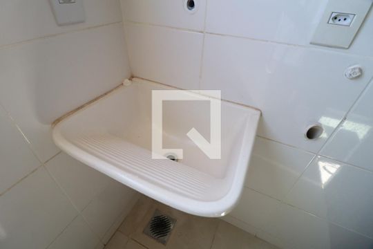 Área de Serviço de apartamento para alugar com 3 quartos, 69m² em Santa Mônica, Uberlândia