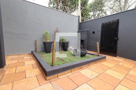 Garagem de casa para alugar com 4 quartos, 200m² em Parque Industrial Lagoinha, Ribeirão Preto