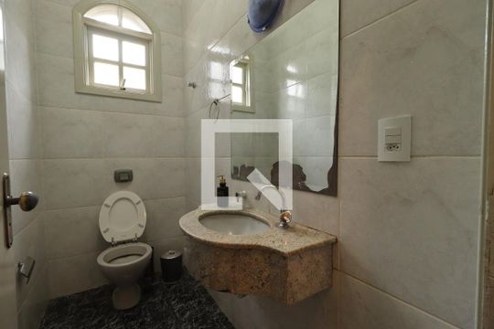 Lavabo de casa para alugar com 4 quartos, 200m² em Parque Industrial Lagoinha, Ribeirão Preto