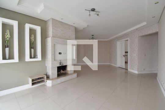 Apartamento para alugar com 4 quartos, 284m² em Água Verde, Curitiba