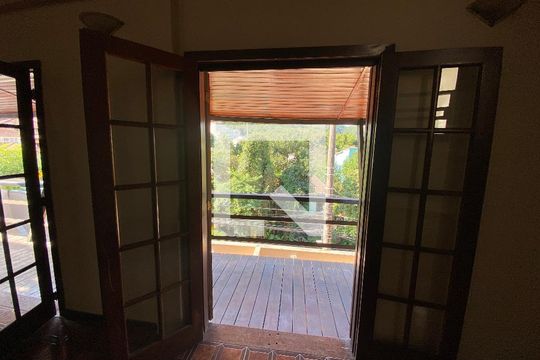 Sala de casa de condomínio à venda com 6 quartos, 704m² em Taquara, Rio de Janeiro