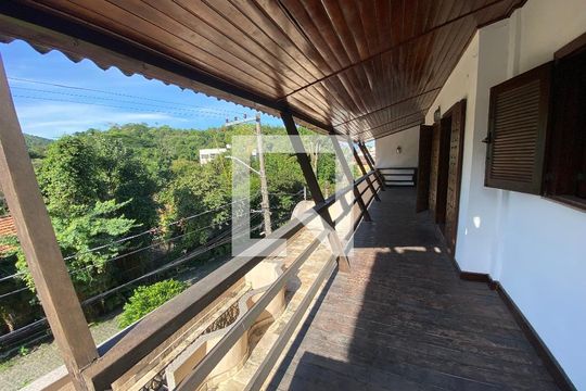 Varanda de casa de condomínio à venda com 6 quartos, 704m² em Taquara, Rio de Janeiro
