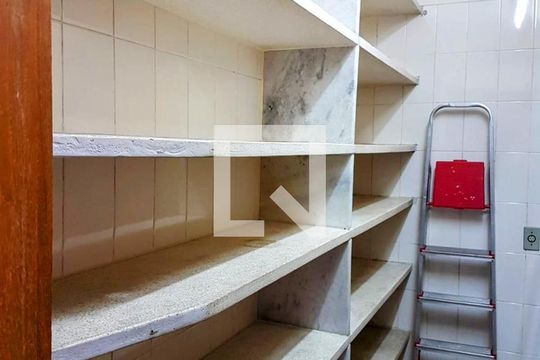 Casa à venda com 3 quartos, 262m² em Siciliano, São Paulo