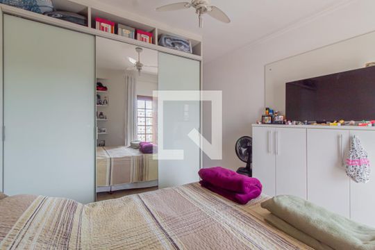 Suite 1 de casa à venda com 3 quartos, 275m² em Vila Ré, São Paulo