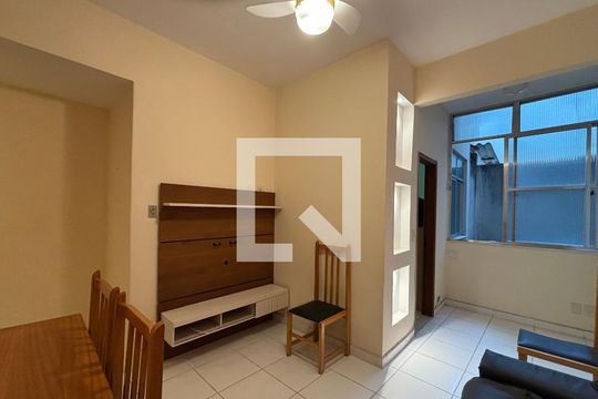 Sala de apartamento à venda com 1 quarto, 50m² em Copacabana, Rio de Janeiro