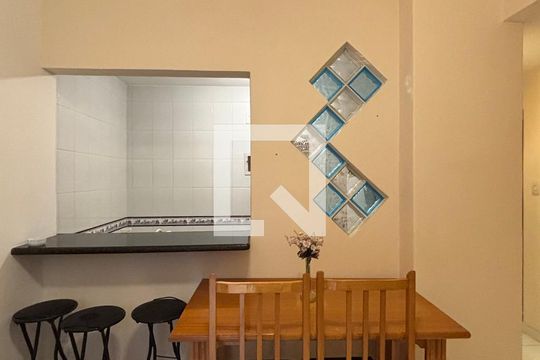 Cozinha de apartamento à venda com 1 quarto, 50m² em Copacabana, Rio de Janeiro