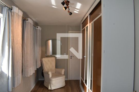 Quarto 2 de casa para alugar com 4 quartos, 540m² em Cascatinha, Curitiba