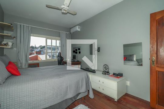 Quarto 1 de casa à venda com 4 quartos, 278m² em Vila Jardim, Porto Alegre