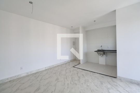 Sala de apartamento à venda com 2 quartos, 48m² em Utinga, Santo André