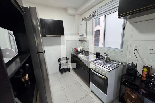 Cozinha de apartamento à venda com 2 quartos, 42m² em Santos Dumont, São Leopoldo