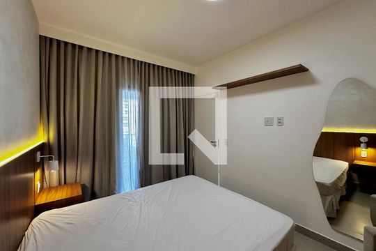 Quarto de apartamento para alugar com 1 quarto, 53m² em Jardim das Acacias, São Paulo