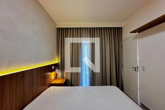 Quarto de apartamento para alugar com 1 quarto, 53m² em Jardim das Acacias, São Paulo