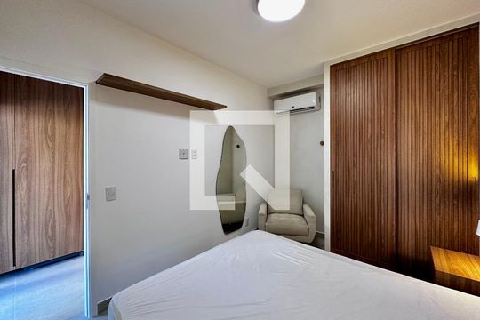 Quarto de apartamento para alugar com 1 quarto, 53m² em Jardim das Acacias, São Paulo