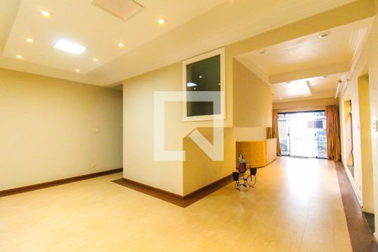 Sala de casa para alugar com 3 quartos, 250m² em Vila Jacuí, São Paulo