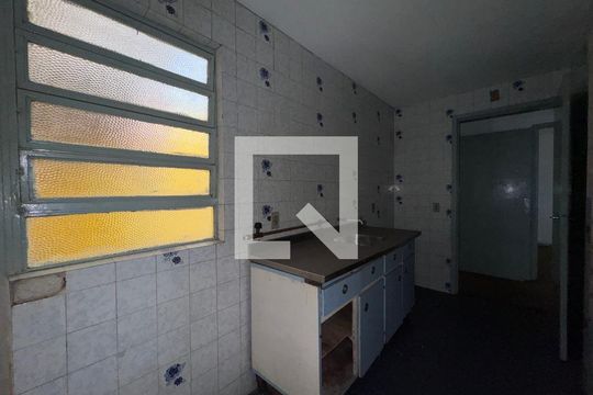 Cozinha de apartamento à venda com 2 quartos, 78m² em Centro, São Leopoldo