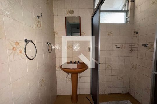 Banheiro de apartamento à venda com 2 quartos, 78m² em Centro, São Leopoldo