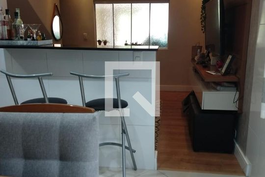 Casa à venda com 2 quartos, 135m² em Conjunto Residencial Sitio Oratorio, São Paulo