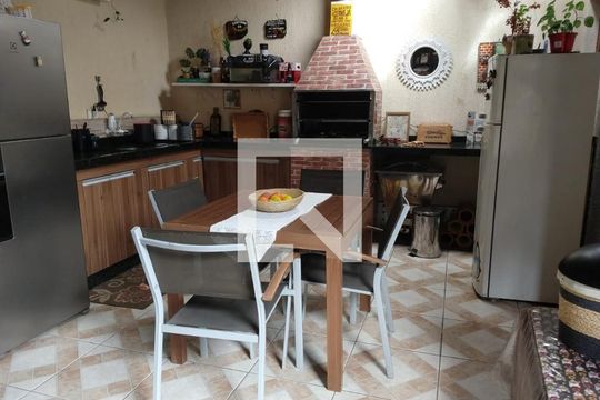 Churrasqueira de casa à venda com 2 quartos, 135m² em Conjunto Residencial Sitio Oratorio, São Paulo