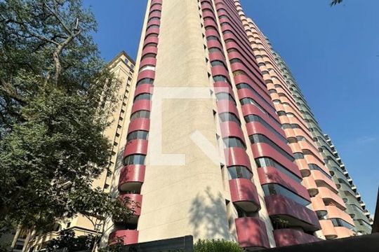 Fachada  de apartamento à venda com 5 quartos, 210m² em Alphaville Industrial, Barueri