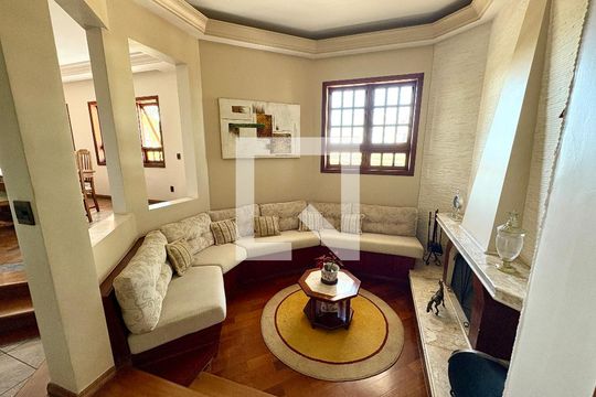 Sala de casa para alugar com 4 quartos, 600m² em Aglomeração Urbana de Jundiaí, Jundiaí