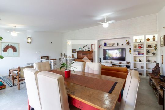Sala de Estar de apartamento à venda com 2 quartos, 156m² em Pinheiros, São Paulo
