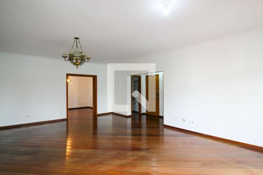 Sala  de apartamento para alugar com 4 quartos, 195m² em , São Paulo