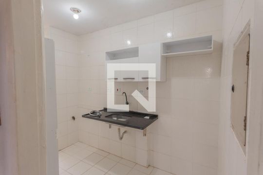 Cozinha de apartamento para alugar com 2 quartos, 57m² em Jardim dos Oliveiras, Campinas