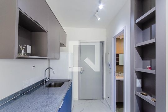 Cozinha de kitnet/studio para alugar com 1 quarto, 27m² em Vila Mariana, São Paulo