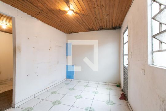 Cozinha 2  de casa à venda com 6 quartos, 200m² em Conjunto Habitacional Aguia de Haia, São Paulo
