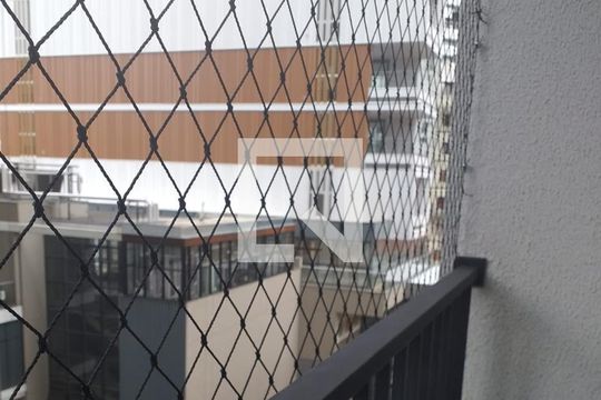 Varanda de kitnet/studio para alugar com 1 quarto, 25m² em Pinheiros, São Paulo
