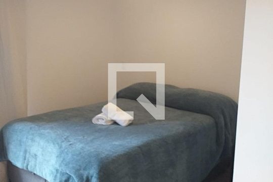 Quarto de kitnet/studio para alugar com 1 quarto, 25m² em Pinheiros, São Paulo