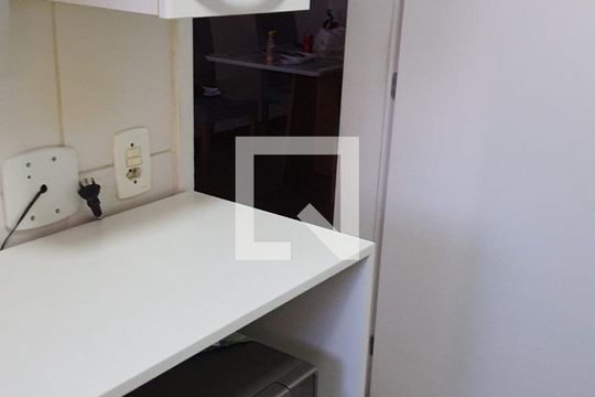 Cozinha de apartamento para alugar com 2 quartos, 49m² em Casa Branca, Santo André