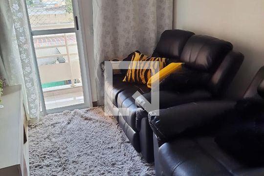 Sala de apartamento para alugar com 2 quartos, 49m² em Casa Branca, Santo André