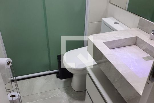 Banheiro de apartamento para alugar com 2 quartos, 49m² em Casa Branca, Santo André