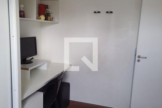 Quarto 2 de apartamento para alugar com 2 quartos, 49m² em Casa Branca, Santo André