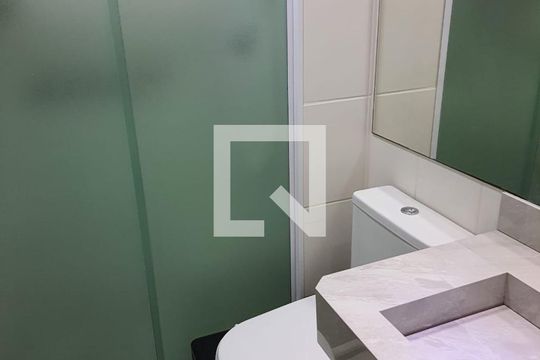Banheiro de apartamento para alugar com 2 quartos, 49m² em Casa Branca, Santo André