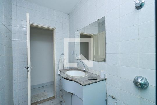 Banheiro 2 de casa à venda com 4 quartos, 445m² em Graça, Belo Horizonte