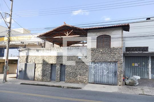 Fachada de casa à venda com 4 quartos, 445m² em Graça, Belo Horizonte