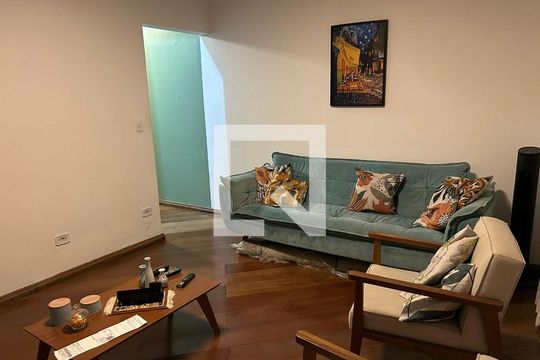 Sala  de casa à venda com 3 quartos, 178m² em Vila Pires, Santo André