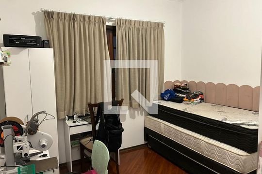 Quarto 2  de casa à venda com 3 quartos, 178m² em Vila Pires, Santo André