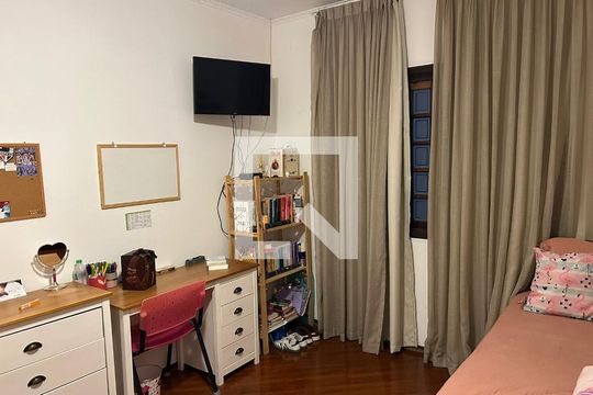 Quarto 1 de casa à venda com 3 quartos, 178m² em Vila Pires, Santo André