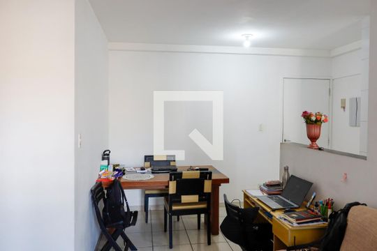 Sala de apartamento à venda com 2 quartos, 51m² em Santa Maria, Osasco