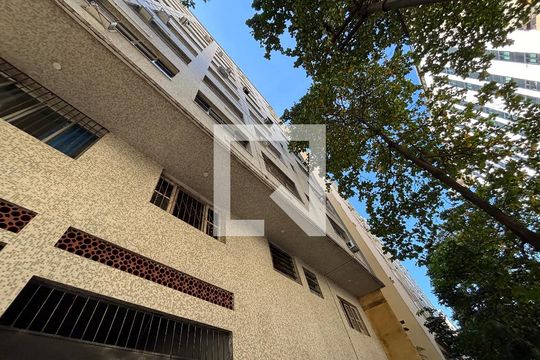 Fachada de apartamento à venda com 2 quartos, 90m² em Copacabana, Rio de Janeiro